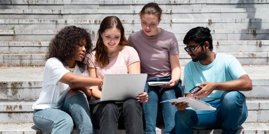 जेईई मेन्स 2026 के शीर्ष 2,50,000 सफल उम्मीदवार जेईई एडवांस्ड 2026 में शामिल होने के पात्र होंगे। (प्रतीकात्मक-फ्रीपिक)